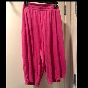 Belle by Kim Gravel Hot Pink Capri Pants